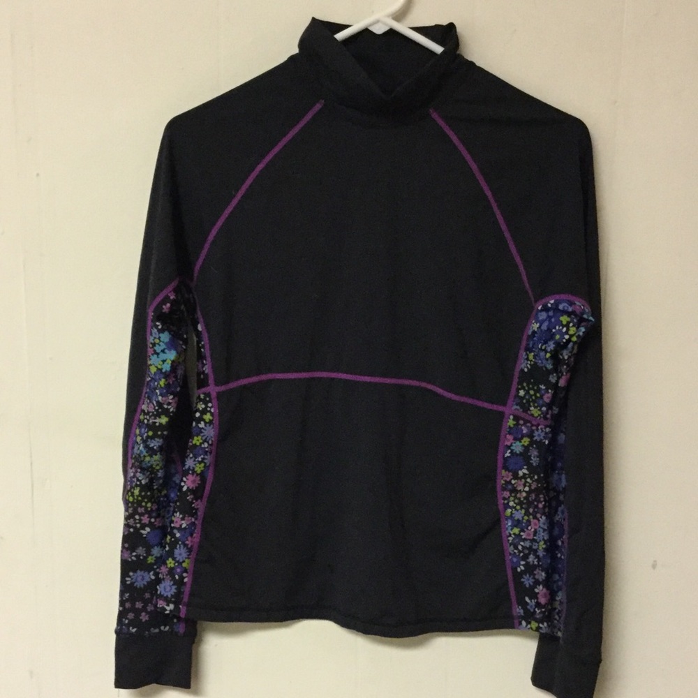Athleta pullover with cute flower detail. - Picture 1 of 3